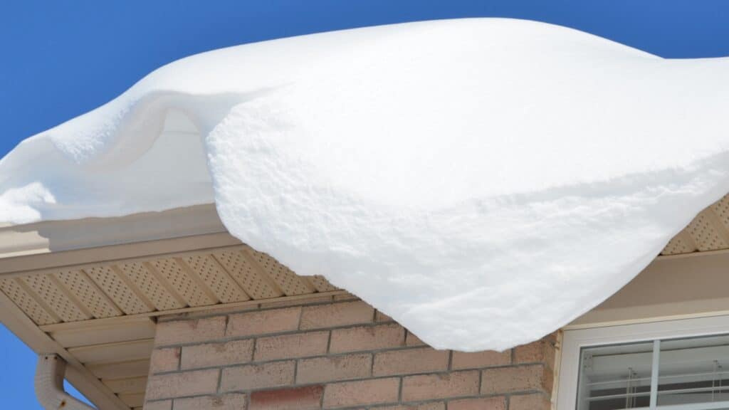 Dealing with Snow Overload on Roofs