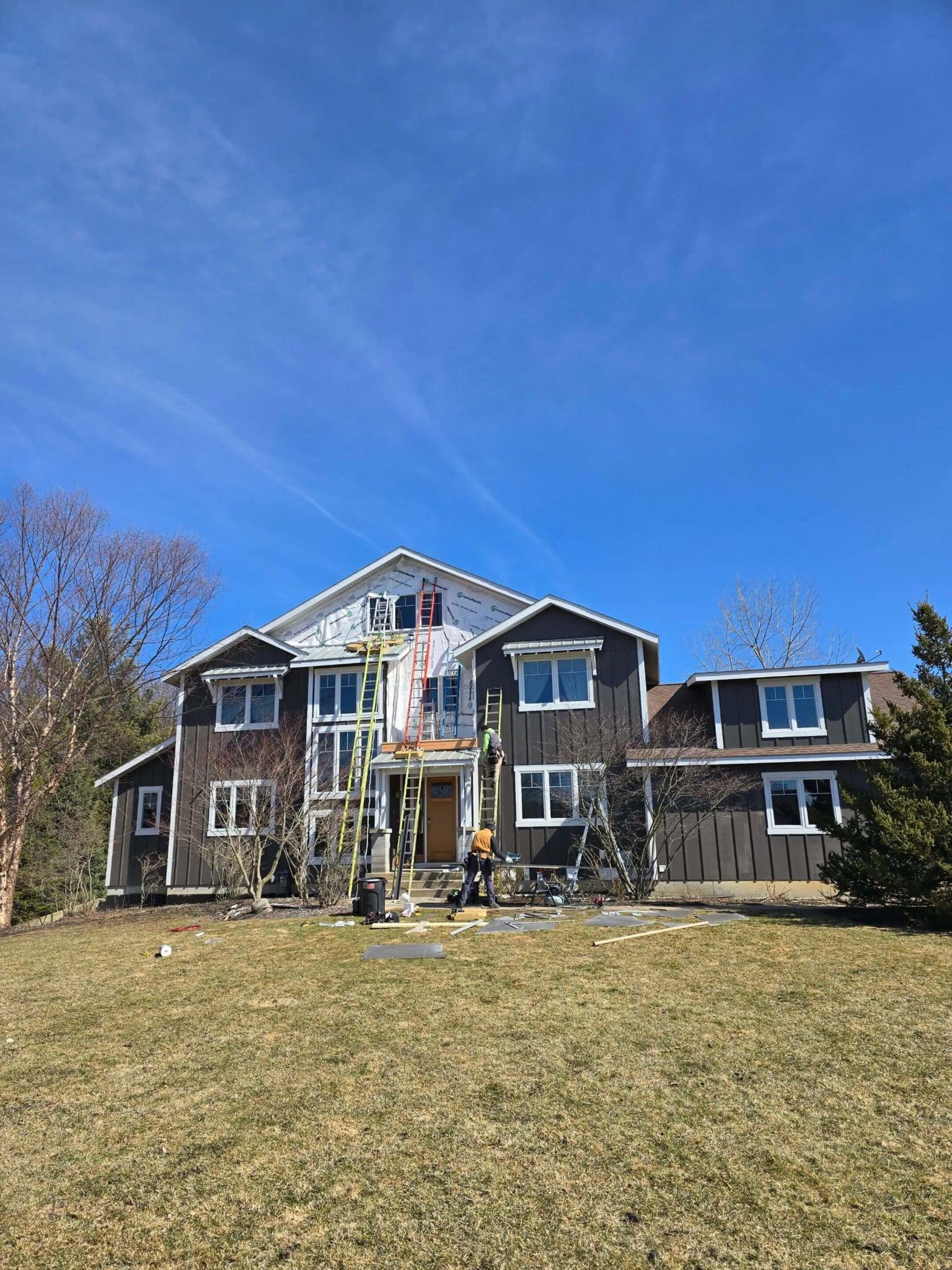 crew on site Performance Roofing and Siding
