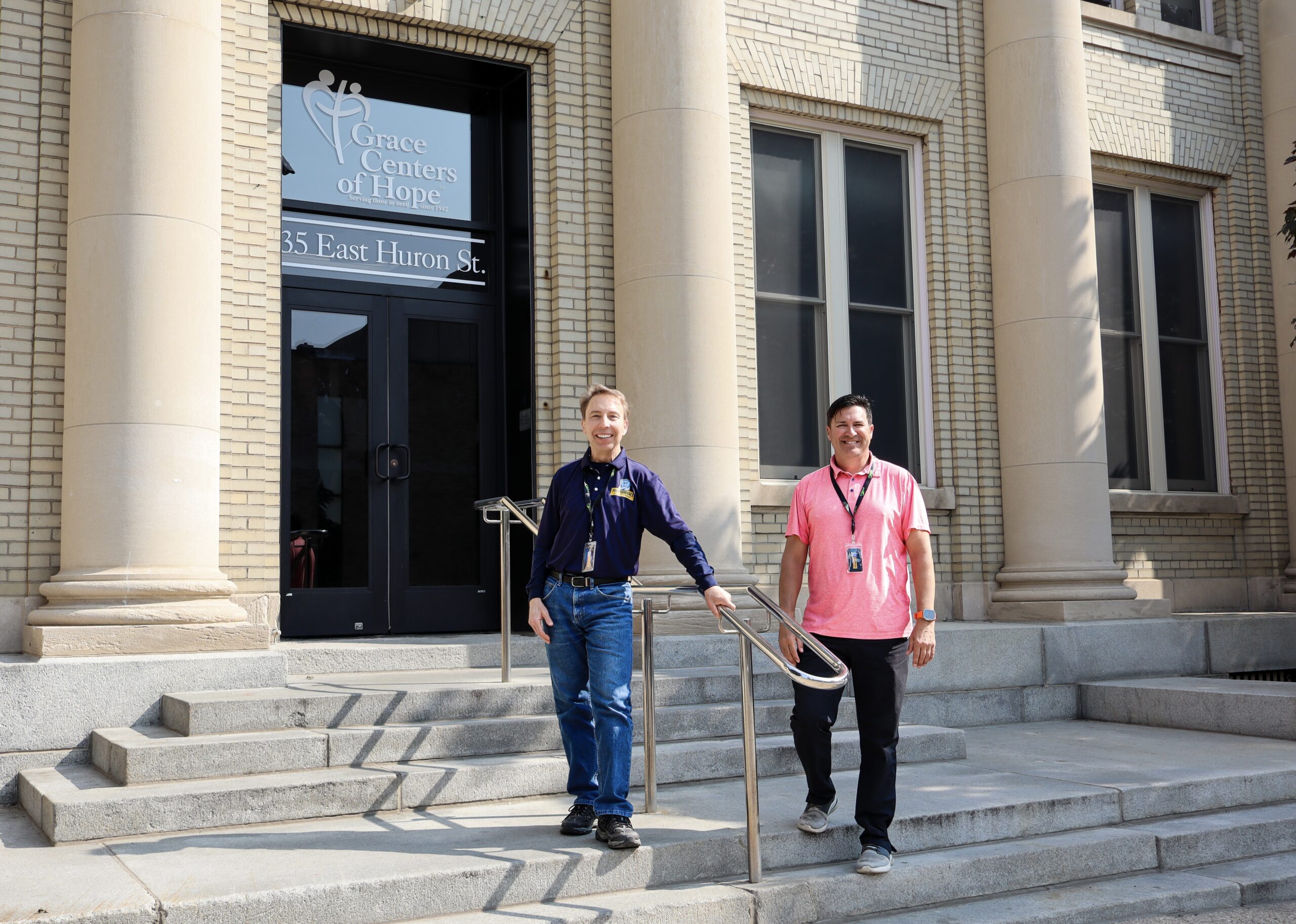 Novi Roofing Team with Local Homeowners – Building Community Trust